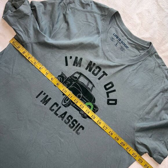 Life is Good "I'm Not Old, I'm Classic" Graphic Christmas Short Sleeve T-Shirt-L - Picture 8 of 12
